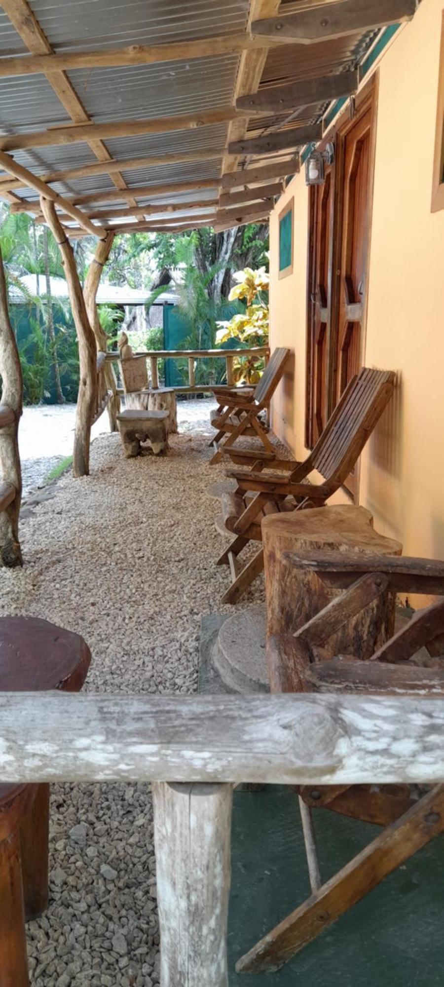 Hotel Mal Pais Surf Camp à Playa Santa Teresa  Extérieur photo